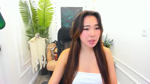 Anna online show from 10-22-25, 04:24