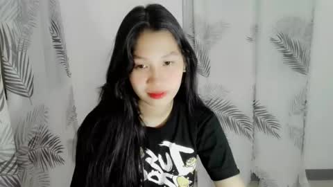 Riane online show from 09-11-25, 02:39
