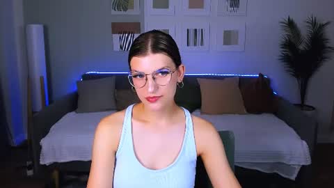 Im Anna online show from 06-15-26, 04:25