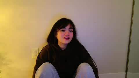 Snapshot of annatigarr chatting on 03-20-26, 03:00 meow online show from 03-20-26, 03:00
