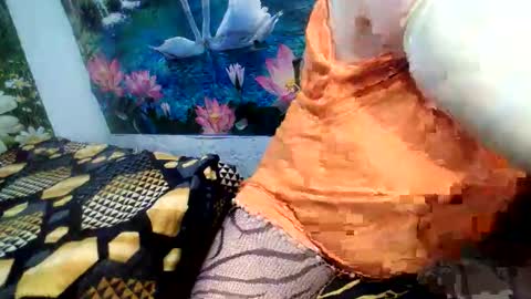 Snapshot of annaxgoldx chatting on 05-13-26, 08:23 AnnaxGoldX online show from 05-13-26, 08:23