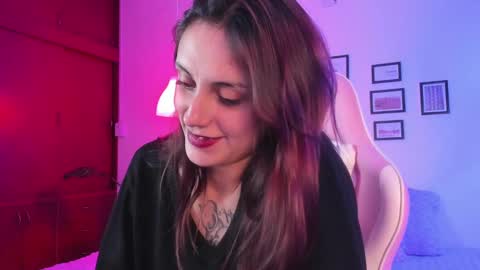 Snapshot of anne_bloom_ chatting on 12-15-24, 09:24 Anne online show from 12-15-24, 09:24