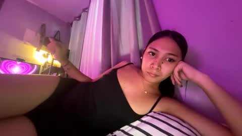 Snapshot of anne_chanelx chatting on 05-13-26, 11:44 anne_chanelx online show from 05-13-26, 11:44