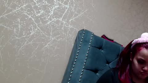       online show from 10-17-25, 01:53