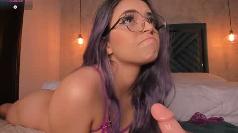 Snapshot of anne_mallow chatting on 01-25-25, 10:19 Ann online show from 01-25-25, 10:19