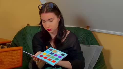 Anne online show from 10-28-25, 07:01