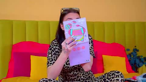 Anne online show from 11-19-25, 06:46