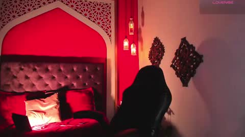 Snapshot of annejane_ chatting on 03-02-25, 08:07 Anne online show from 03-02-25, 08:07