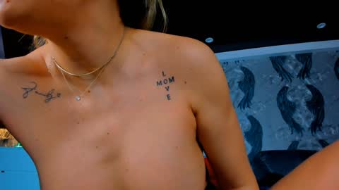 Ana online show from 12-31-24, 11:09