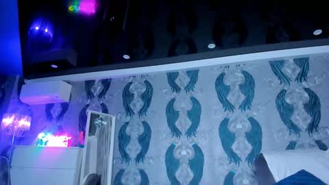 Ana online show from 09-26-25, 03:54