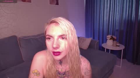 Snapshot of annetenet chatting on 09-14-25, 09:08 Annet online show from 09-14-25, 09:08