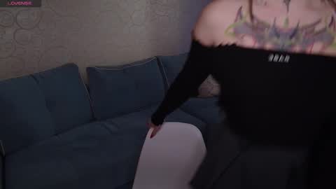 Snapshot of annetenet chatting on 11-09-25, 10:13 Annet online show from 11-09-25, 10:13