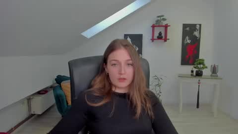Snapshot of annewilsonn chatting on 05-05-26, 04:53 annewilsonn online show from 05-05-26, 04:53