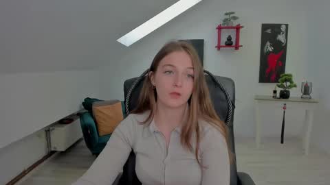 Snapshot of annewilsonn chatting on 05-08-26, 05:46 annewilsonn online show from 05-08-26, 05:46