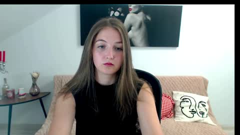 Snapshot of annewilsonn chatting on 06-09-26, 04:35 annewilsonn online show from 06-09-26, 04:35
