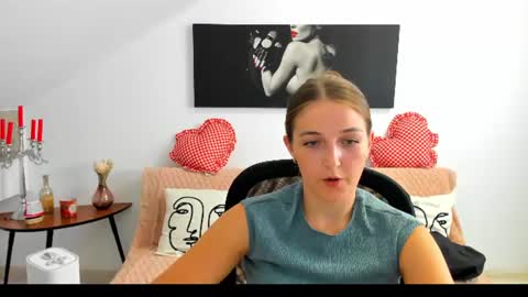 Snapshot of annewilsonn chatting on 08-03-26, 09:04 annewilsonn online show from 08-03-26, 09:04