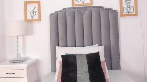 anni_honeyrivera online show from 02-16-25, 10:32