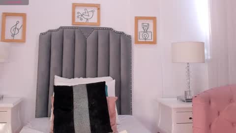 anni_honeyrivera online show from 02-17-25, 07:31