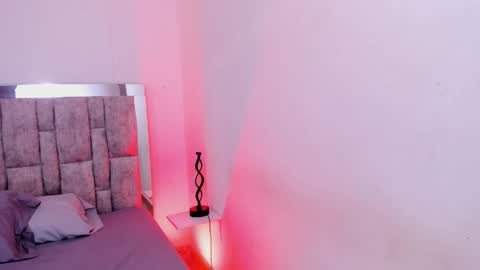 Camila  Anni online show from 11-17-25, 11:54