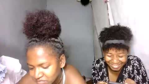 Snapshot of annick98 chatting on 02-28-26, 05:58 annick98 online show from 02-28-26, 05:58