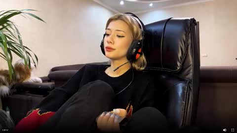 annie1fuc4 online show from 03-17-26, 06:33