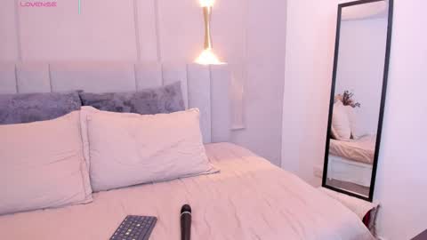 annie_20_ online show from 01-06-26, 12:09