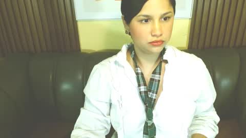 Annie  online show from 04-14-26, 05:41