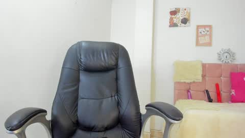 Anna online show from 12-30-24, 07:53