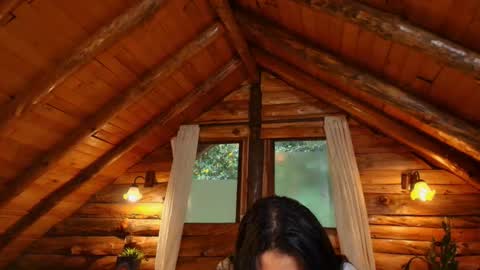 Snapshot of annie_desire chatting on 02-20-26, 09:48 Annie online show from 02-20-26, 09:48