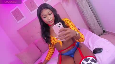 annie_dolce_ online show from 10-21-25, 11:49