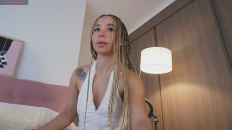 Annie online show from 07-02-26, 12:44