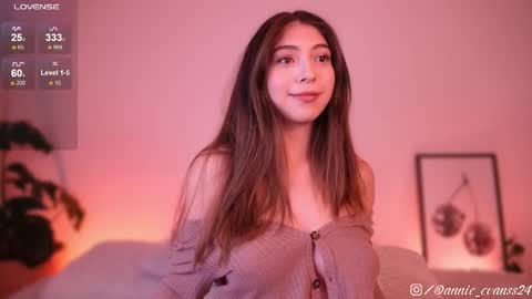 Snapshot of annie_evans24 chatting on 02-25-25, 01:30 Annie Evans online show from 02-25-25, 01:30