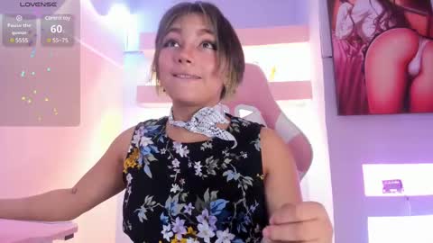 Snapshot of annie_hanss chatting on 01-10-25, 02:13 Ann online show from 01-10-25, 02:13