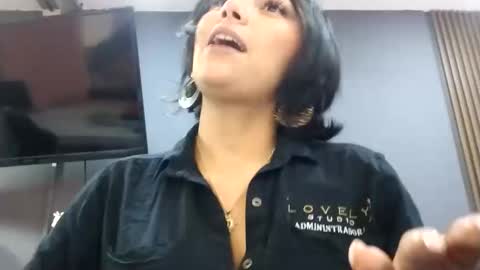 Snapshot of annie_hanss chatting on 10-24-25, 05:09 Ann online show from 10-24-25, 05:09