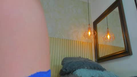 Snapshot of annie_paradisee chatting on 05-16-26, 12:07 Annie online show from 05-16-26, 12:07