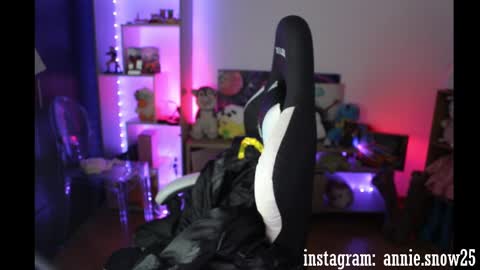 JEANNE no olvides seguirme dont forget follow me  uu online show from 12-03-24, 11:46