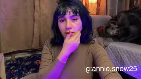 JEANNE no olvides seguirme dont forget follow me  uu online show from 03-01-25, 12:39