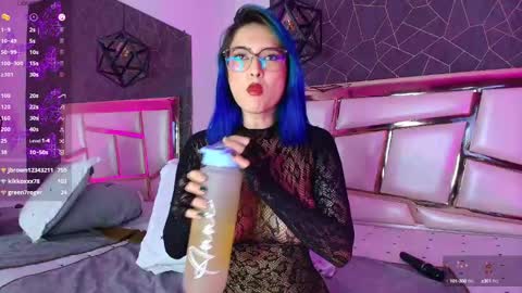 Snapshot of annie_swan chatting on 03-10-25, 03:52 Annie online show from 03-10-25, 03:52