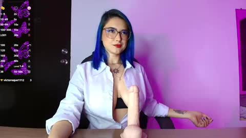 Snapshot of annie_swan chatting on 03-11-25, 12:06 Annie online show from 03-11-25, 12:06