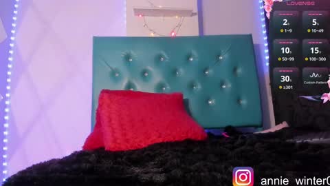 Annie online show from 01-26-25, 12:16