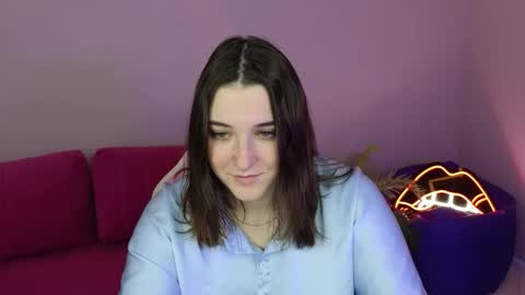 Annie online show from 10-15-25, 01:39