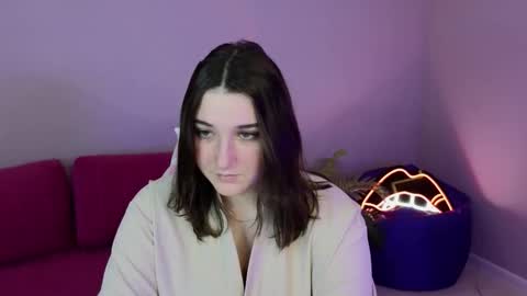 Annie online show from 10-16-25, 07:31