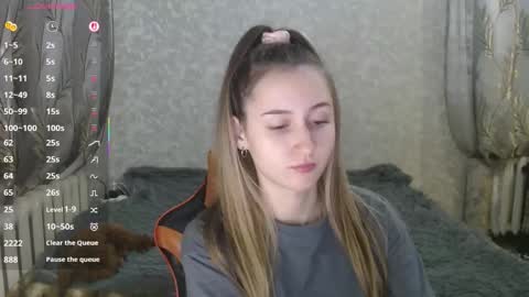 annieee_smith online show from 12-21-25, 04:47