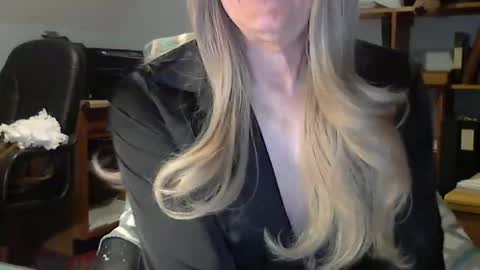 anniegurl online show from 04-12-26, 09:58