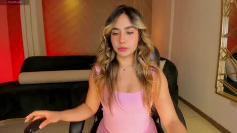 Annie Monroe online show from 11-18-25, 07:18