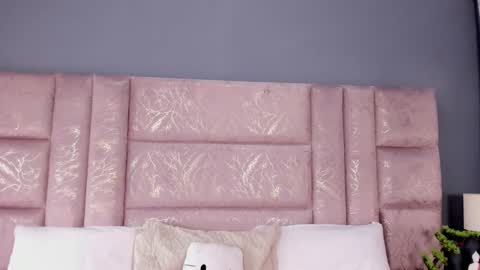 Annie online show from 11-03-25, 01:45