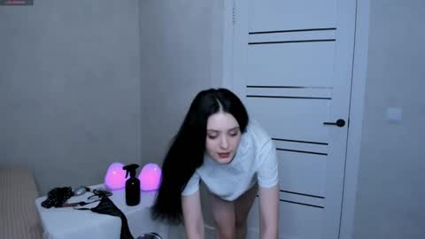 annieparson online show from 02-16-25, 08:44