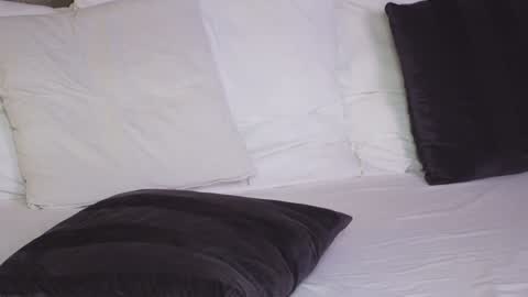 AnnieStyles online show from 01-11-25, 12:50