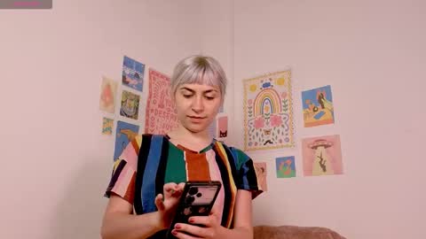 annietinky online show from 12-15-25, 08:57