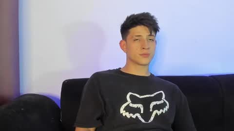 Snapshot of anniie_and_alex chatting on 03-01-25, 04:26 Annie Alex online show from 03-01-25, 04:26